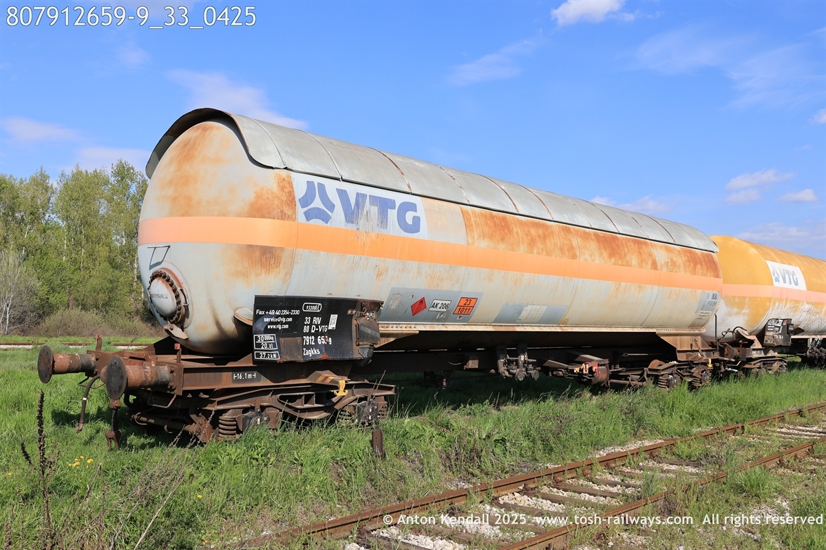 807912659-9_33_0425.JPG